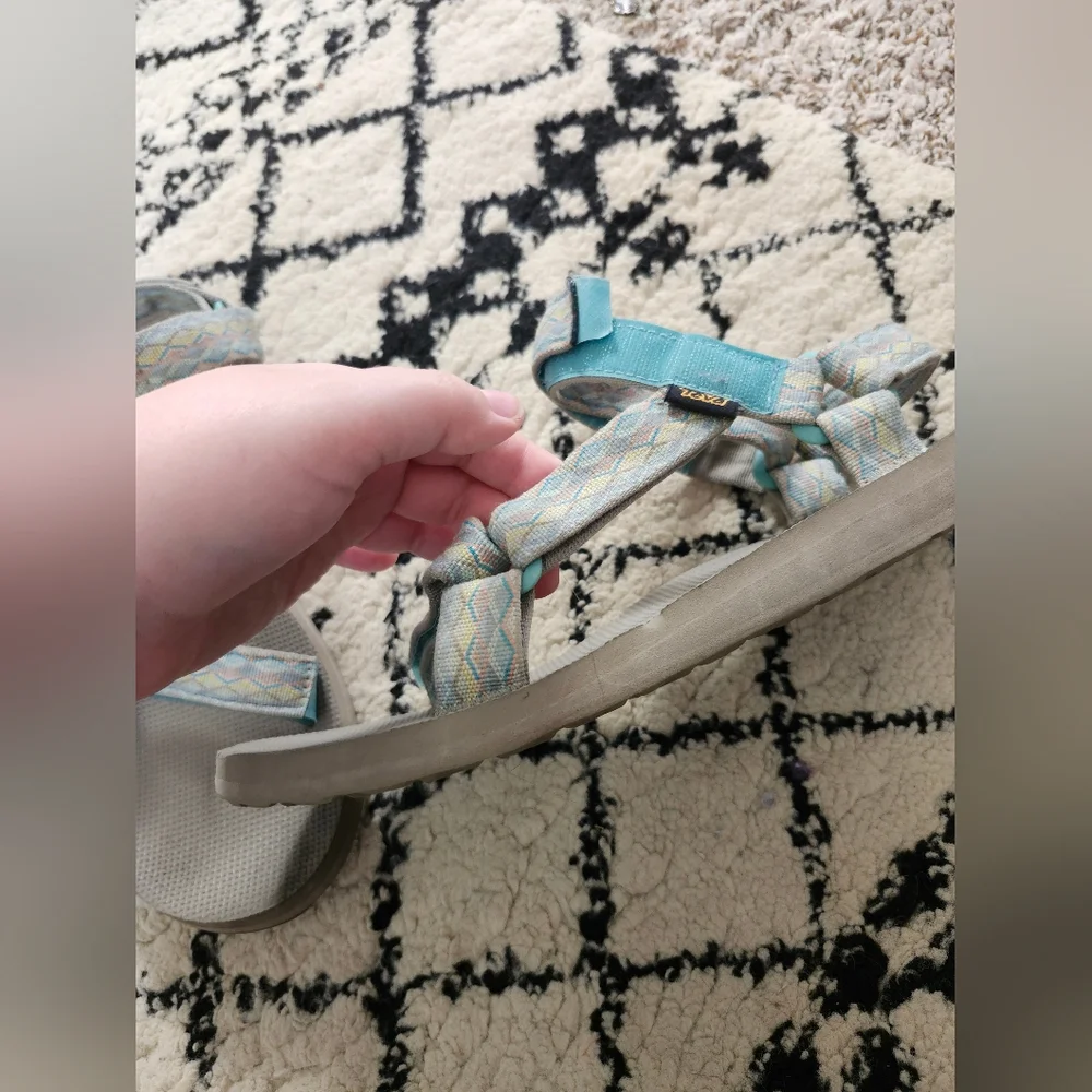 Teva Stylish Gray Blue Sandals 10